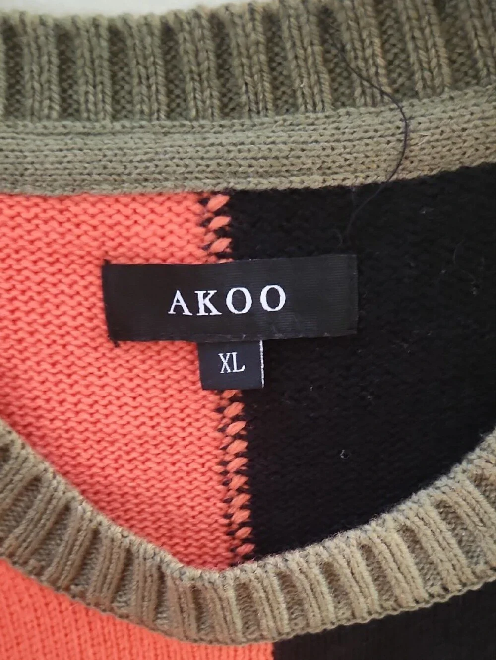 AKOO Colorblock Graphic Crewneck Sweater in Orange, Black, Olive